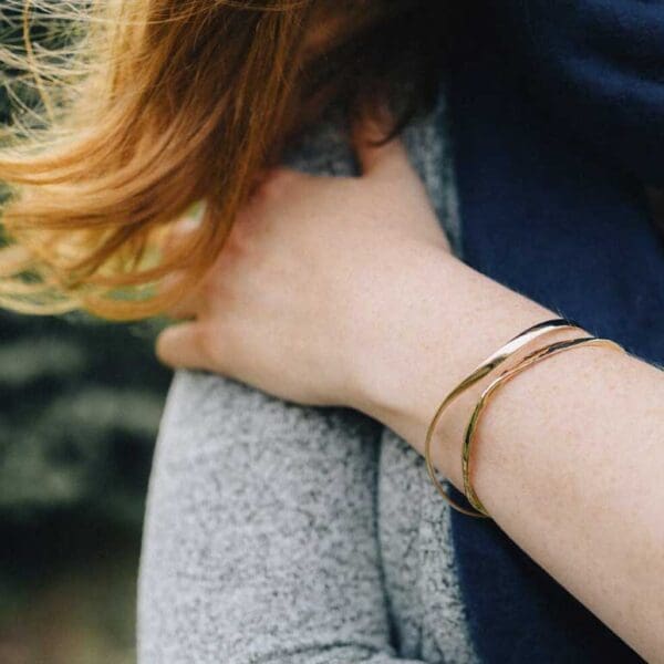 BG_2018_Holiday_SLIDERS_0005_4 Gold bangles bracelets