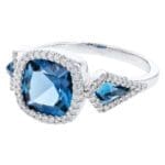 D5917 - White Gold Topaz Ring