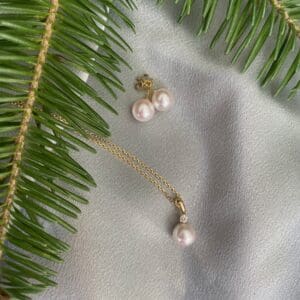 Pearl Studs and Pendant Set